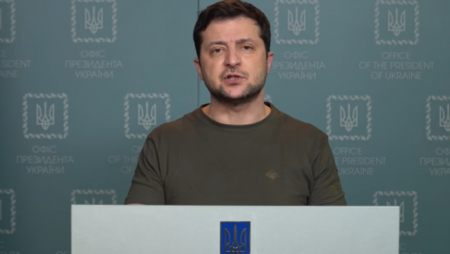 Зеленски пак поиска оръжия от НАТО, обсъдил е хуманитарната обстановка с Кирил Петков