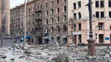 Ракета удари сградата на областната администрация в Харков, има ранени
