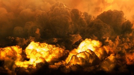 Руснаци бомбардирали детска болница и родилен дом в Украйна