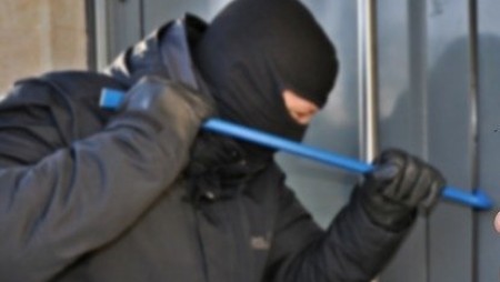 Крадците се възползват от пътуванията ни по празниците - бъдете внимателни!