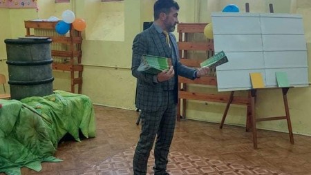 Кметът на Девня поздрави първолачета с Празника на буквите