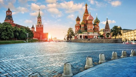 Русия налага визови ограничения за граждани на „неприятелски