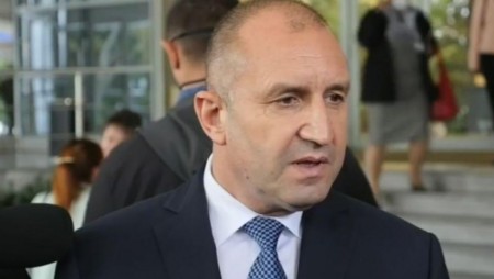 Президентът Радев: КЕВР и „Булгаргаз” най-сетне да обявят цените на газа