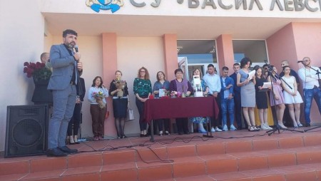 В Девня изпратиха Випуск 2022 на СУ „Васил Левски