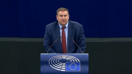 Евродепутатът Емил Радев призова за бързи и твърди мерки за регулация на употребата на шпионски софтуери