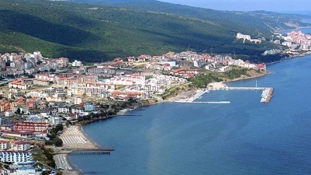 Въоръжен грабеж: Задигнаха пари и бижута от украинци за 197 000 лв. в Свети Влас