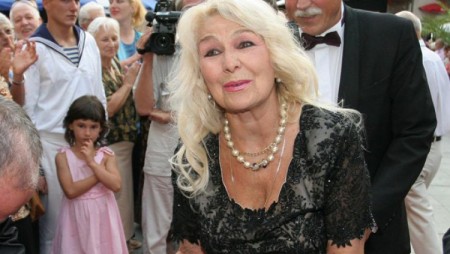 Обичаната българска актриса Гинка Станчева навършва днес 90 години