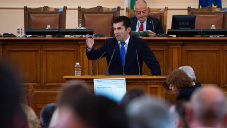 Кирил Петков обеща битката да продължи