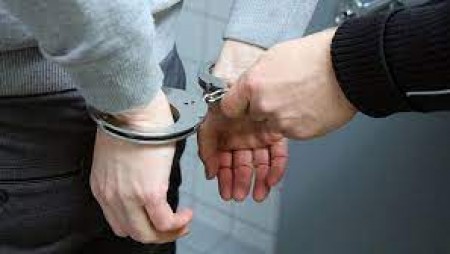 Икономическа полиция задържа трима криминално проявени за извършване на банкови измами в чужбина