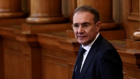 Борислав Гуцанов: Искаме замразяване на гоненето на дипломати, докато се обсъди в НС