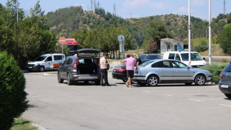 Задържаха трима души с голямо количество марихуана