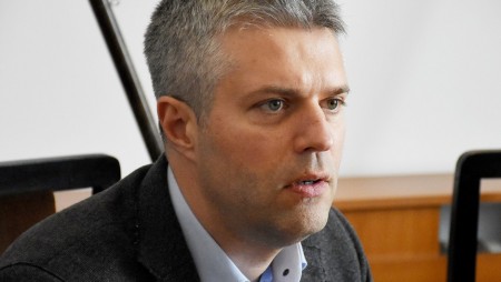 Областният управител на Варна е категоричен, че няма злоупотреба с гориво, за което го обвиняват