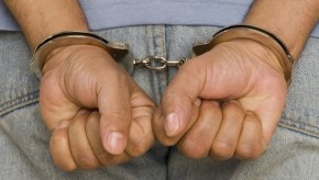Задържаха 31-годишен от с. Болярци с откраднат автомобил под въздействие на алкохол и наркотици
