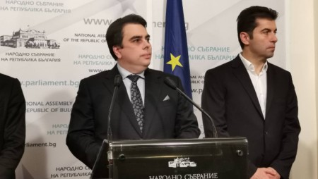 Асен Василев: Връщаме неизпълнен мандата за формиране на ново правителство