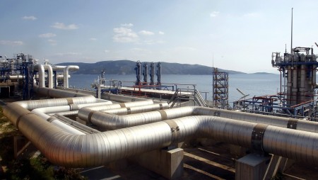 Азербайджан има готовност да доставя от октомври газ по новата връзка с Гърция