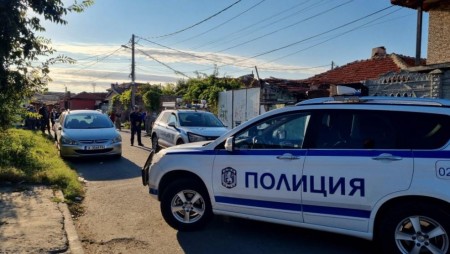 Задържаха двама за лихварство при полицейската операция в бургаския квартал „Победа
