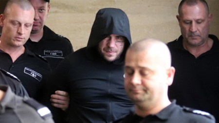Трима служители на МВР на ръководни позиции прикривали действията на Георги Семерджиев