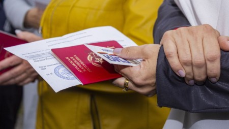 Днес се провеждат референдумите в 4 области на Украйна за присъединяване към Русия
