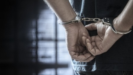Задържаха на борда на яхта в Поморие българин, издирван за измами с документи