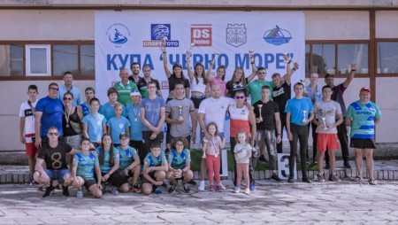 50 участници мериха сили в състезанието по кану-каяк във Варна