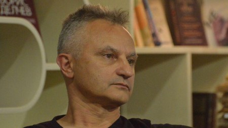 Захари Карабашлиев напуска Народния театър „Иван Вазов