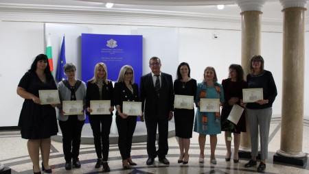 Преподавателката Росица Русева от Варна е сред тазгодишните носители на наградата „Константин Величков”