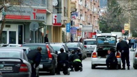 41-годишен се опита да обере банков клон в Сливен
