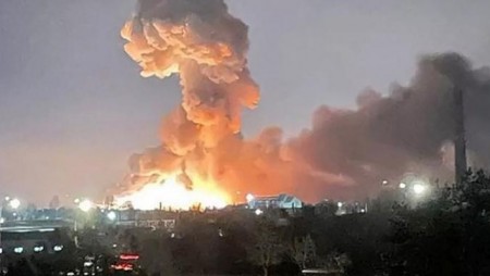 Мощни експлозии в Киев изпревариха сирените за въздушна опасност