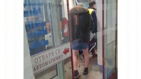 В Пловдив хванаха пиян водач, шофирал по боксерки и чехли