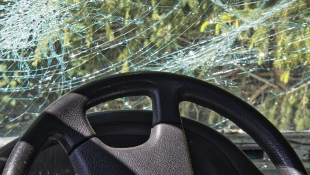 Двама ранени при тежка катастрофа на Подбалканския път