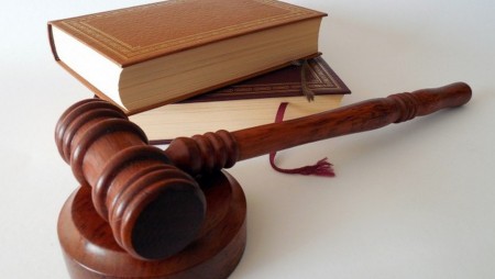 Обвиненият за убийството на жена си от Бозвелийско остава в ареста
