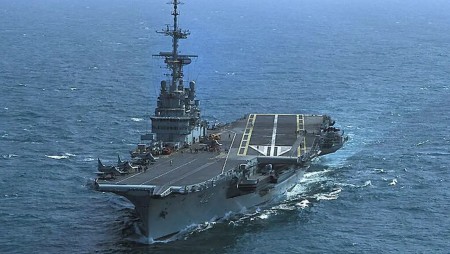 Бразилските ВМС потопиха в Атлантика самолетоносач пълен с токсични отпадъци