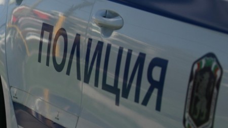 Предизвикателни танци показа жена на покрива на „Гранд Чероки