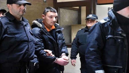 Изнасилвачът от Синдел поиска на свобода, съдът го остави в ареста