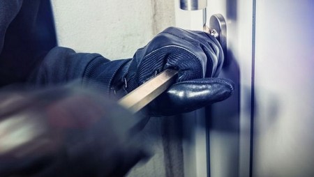 ‭Отново зад решетките - този път заради кражба на лаптоп и часовници