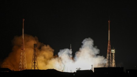 Русия изведе на орбита военен сателит