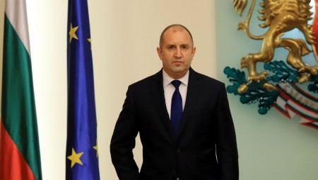 Президентът Радев пристигна на работно посещение в Азербайджан
