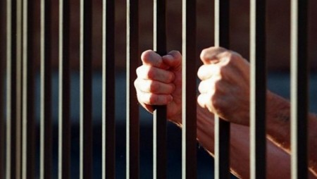 Заради наркотици млад мъж се озова зад решетките