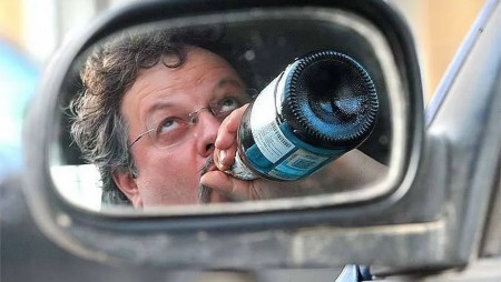 Хванаха пиян шофьор, „използвал“ регистрационни табели за друг автомобил