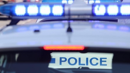 Откриха човешки останки при почистване на двор в София