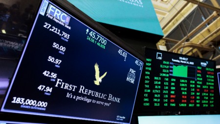 Moody’s промени оценката си за американската банкова система от „стабилна