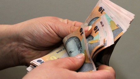 В Румъния двойно скочи броят на служителите, получаващи минимална заплата
