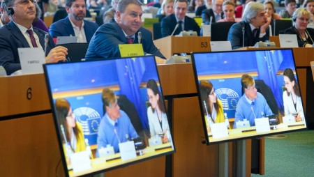 Ново законодателство укрепва арсенала на ЕС за борба с изпирането на пари