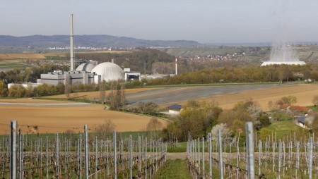 Германия изключва последните си три АЕЦ