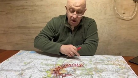 Редовни части са поели фланговете на „Вагнер“ в района на Бахмут, който е 80% под руски контрол