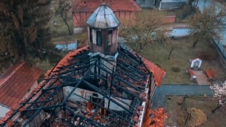 Пожар изпепели 150-годишна църква