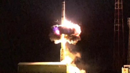 Русия изстреля междуконтинентална балистична ракета