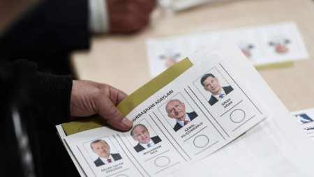 Кълъчдароглу печели повече гласове в България, но почти навсякъде в чужбина води Ердоган