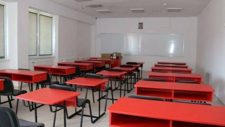 Обща стачка на учителите в Румъния започва от днес