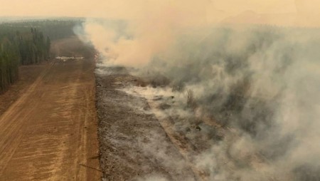 В Канада близо 30 000 бяха евакуирани заради горски пожари